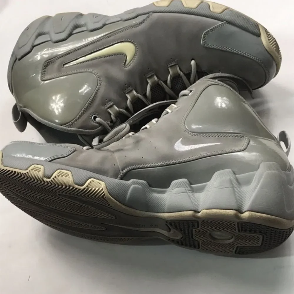 Nike sleek shoes